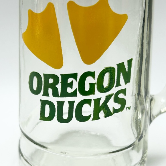 🦆💚💛📗📒Oregon Ducks Glass Mug. - Picture 3 of 13